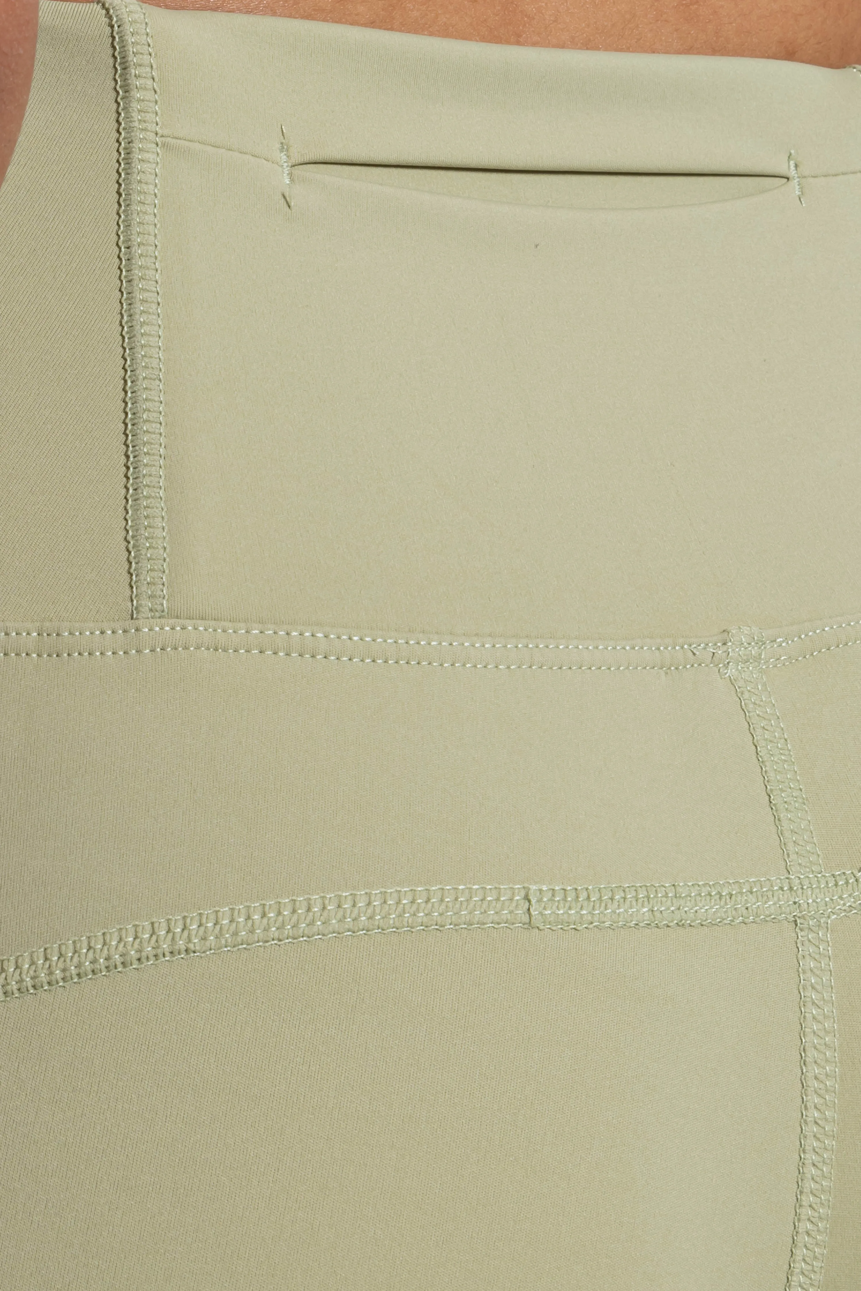 DETAILED HIGH-RISE SOFT PANT