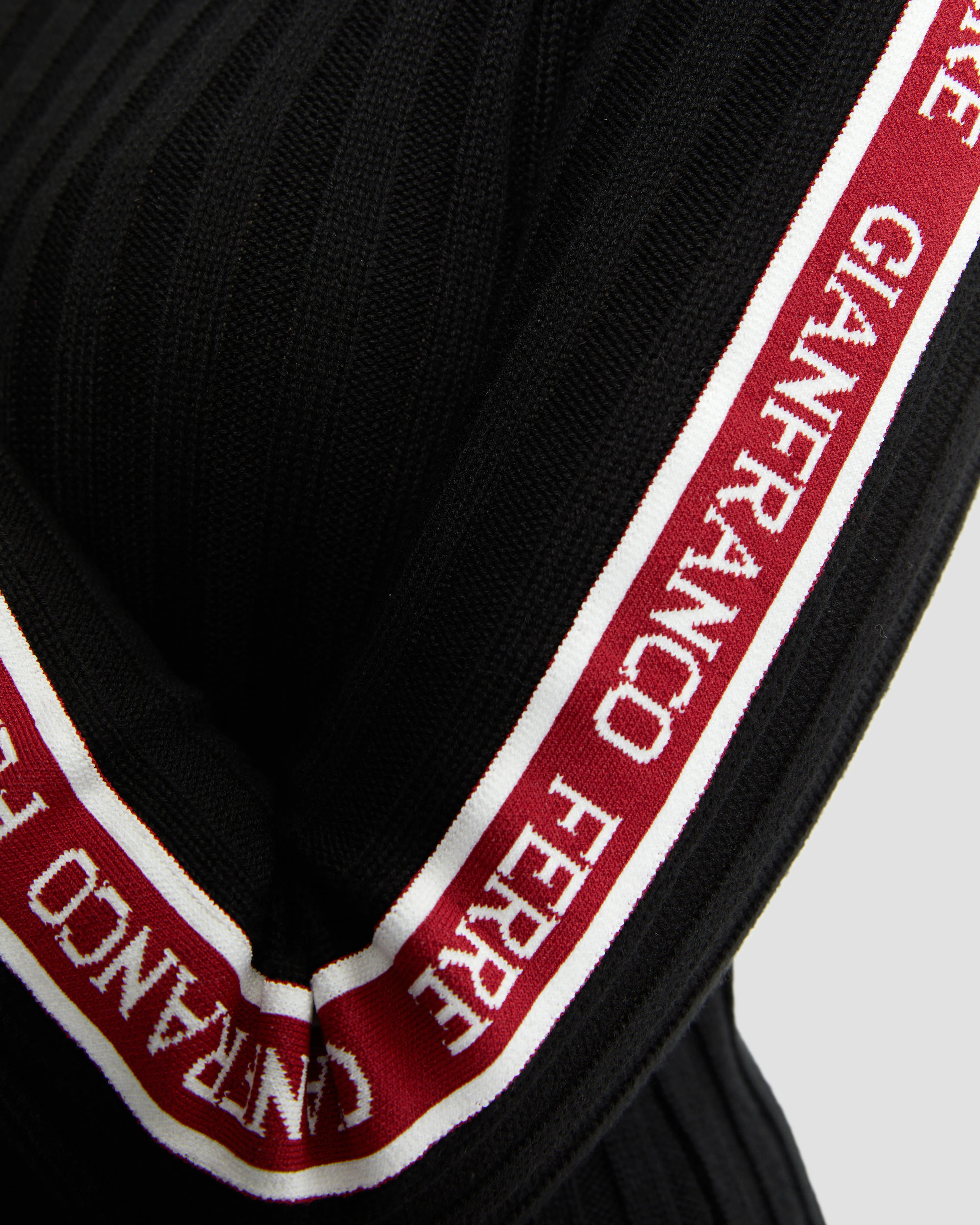 Logo Tapered Knitwear