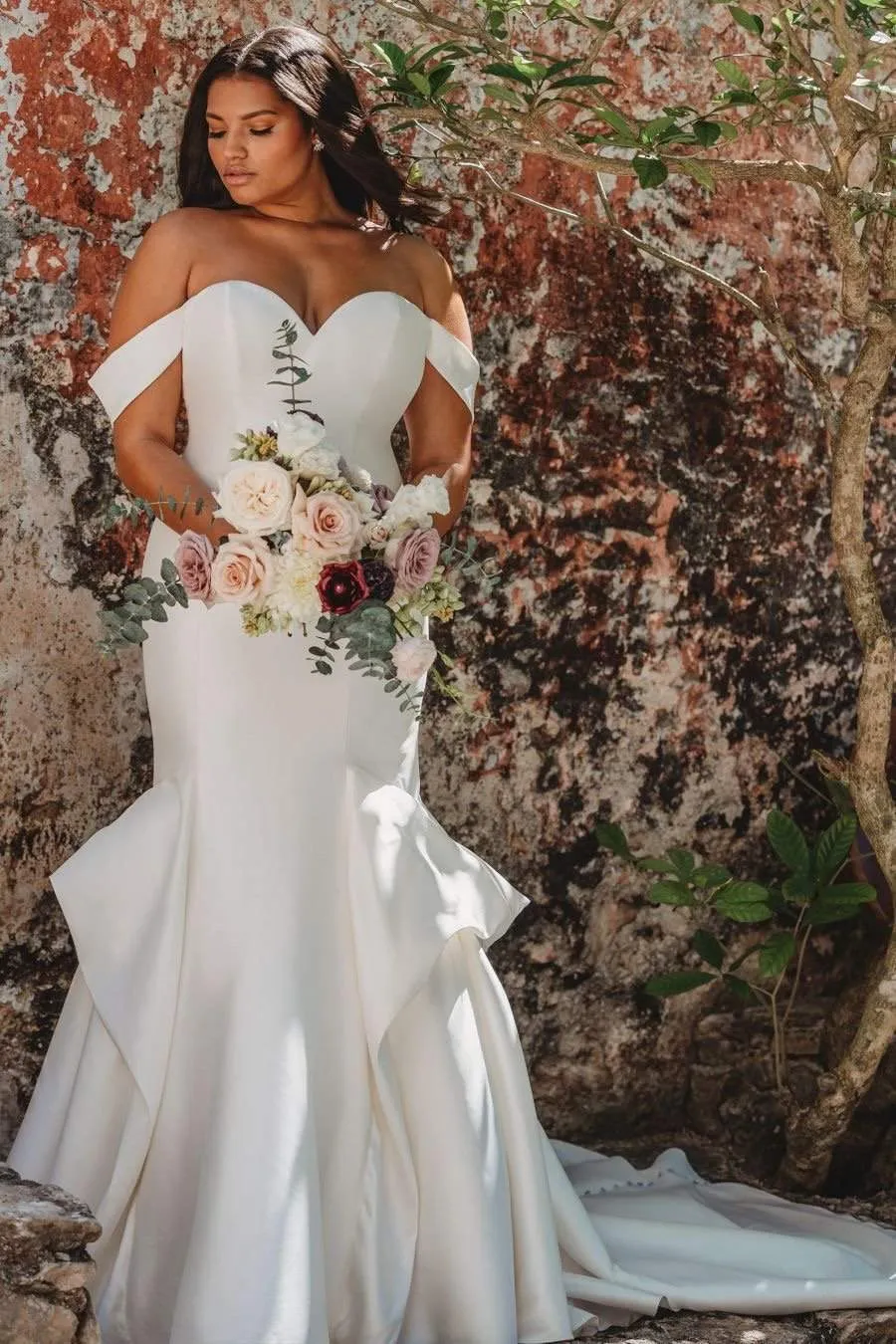 Mermaid Off Shoulder Wedding Gown